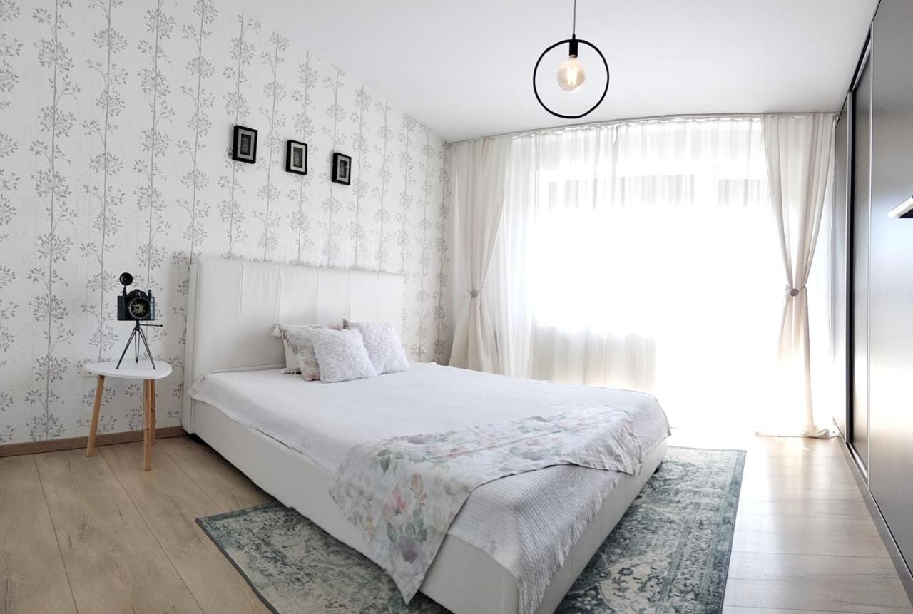 Apartament De Lux Cu Terasa Apartamento Timisoara Exterior foto